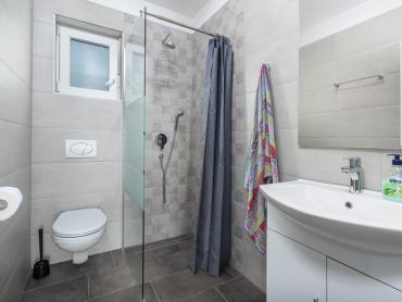 Luksuzna vila s bazenom - 500 m od mora