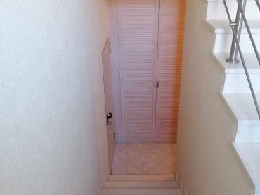 VODICE, predivna kuća sa bajkovitim dvorištem
