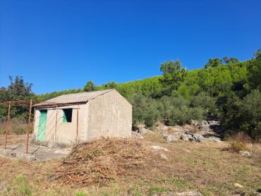 BLATO - kućica, poljoprivredno zemljište i šuma
