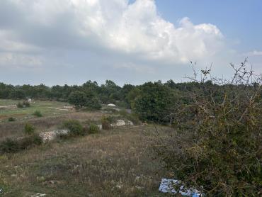 Rustikalna vila za odmor s bazenom i 2000m2 građevinskog zemljišta