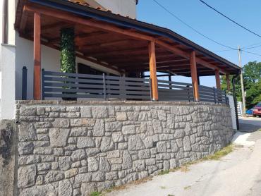 PREKRASNA KUĆA U MUČIĆIMA