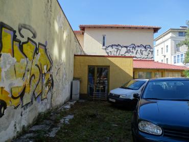 Poslovni prostor blizu Centra s parkingom !