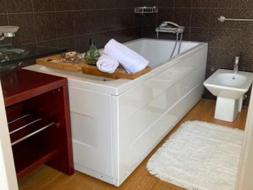 Stanovanje Dol, Stari Grad, 80m2