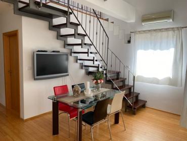 Stanovanje Dol, Stari Grad, 80m2