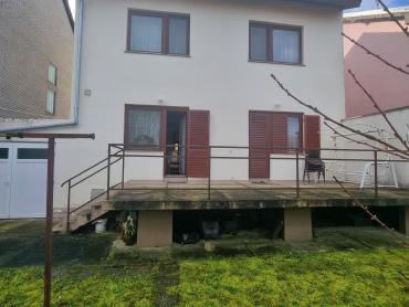 Hiša Josipovac, Osijek - Okolica, 200m2