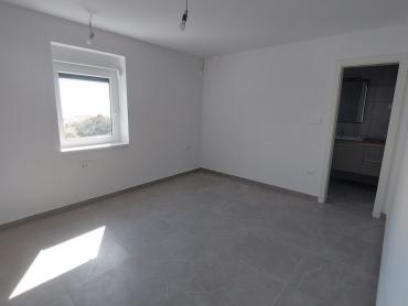 Stanovanje Mandre, Kolan, 136,19m2
