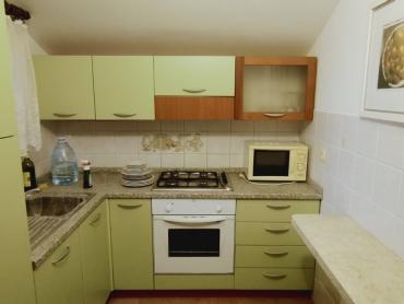 VELIKI APARTMAN - BAZEN NA KORIŠTENJE