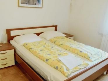 VELIKI APARTMAN - BAZEN NA KORIŠTENJE
