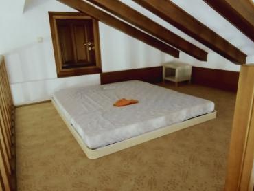 VELIKI APARTMAN - BAZEN NA KORIŠTENJE