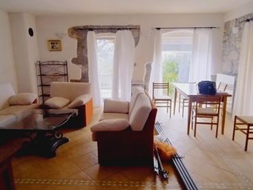 APARTMAN OKOLICA GRADA KRKA - VISOKO PRIZEMLJE