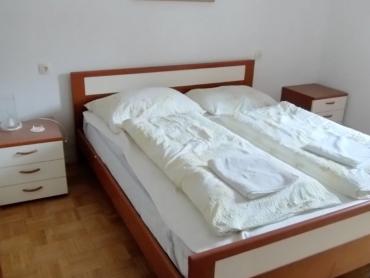 APARTMAN OKOLICA GRADA KRKA - VISOKO PRIZEMLJE