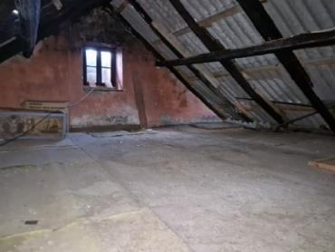 KAMENA STARINA ZA ADAPTACIJU NA OTOKU BRAČU