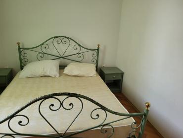 Kuća blizu mora sa deset apartmana