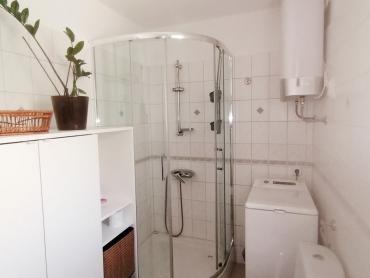 UNIJE, DIO KUĆE ZA INVESTICIJU ILI ODMOR