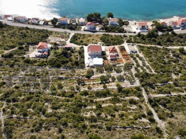 ROGOZNICA- GRAĐEVINSKO ZEMLJIŠTE S PREDIVNIM POGLEDOM