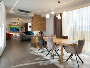 OPATIJA Ekskluzivna nekretnina 227m2-s nevjerojatnim pogledom na Opatiju