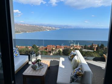 OPATIJA Ekskluzivna nekretnina 227m2-s nevjerojatnim pogledom na Opatiju
