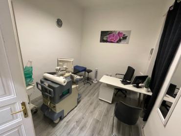 Centar-103m2 -5skl ,uredno blizina Zagrada