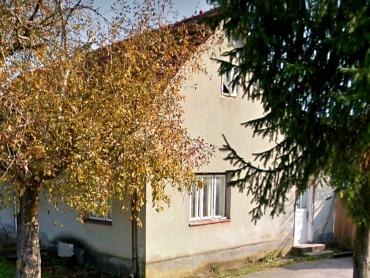 Imanje u Oštarijama sa kućom za adaptaciju