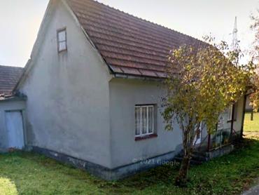 Imanje u Oštarijama sa kućom za adaptaciju