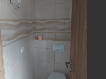 STAN NOVOGRADNJA- prizemlje od 55 m2 u užem centru Vžd.  Toplica