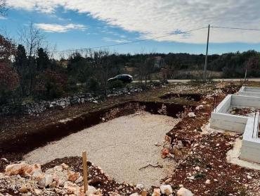 Zemljište s projektom i pogledom na more