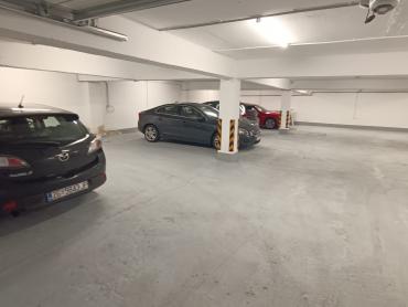 Locale commerciale Maksimir, 449m2