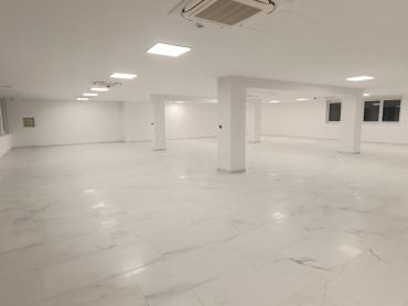 Locale commerciale Maksimir, 449m2