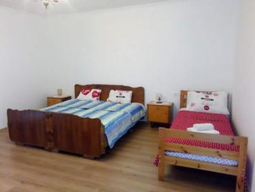 Casa per 4 persone, affitto a lungo termine in una posizione tranquilla!