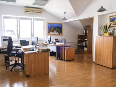 Allogio Južno naselje, Samobor, 92m2