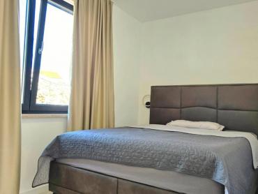RIJETKOST NA TRŽIŠTU Labin villa s 2 stana i bazenom