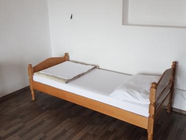 Klenovica kuća za najam radnika