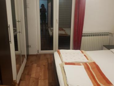 Klenovica kuća za najam radnika