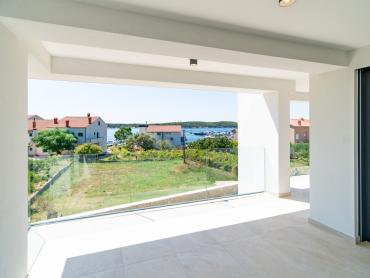 Luksuzni stan s dvije terase i prekrasnim pogledom na more, Barbat - Otok Rab