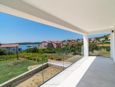 Luksuzni stan s dvije terase i prekrasnim pogledom na more, Barbat - Otok Rab