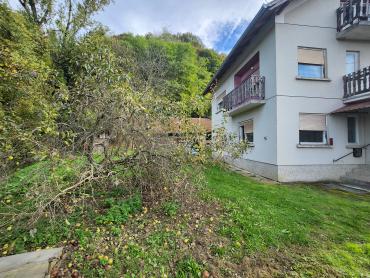Kuća 218m² sa pomoćnim objektima u mirnom mjestu nadomak Zlatara
