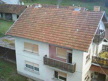 Kuća 218m² sa pomoćnim objektima u mirnom mjestu nadomak Zlatara