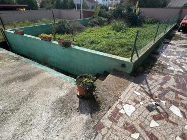 Prilika!! Veliko Građevinsko Zemljište s Kućom - Pula