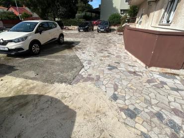 Prilika!! Veliko Građevinsko Zemljište s Kućom - Pula
