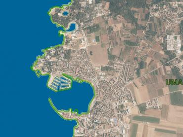Umag, građevinska parcela nadomak sportskog centra s pogledom prema moru