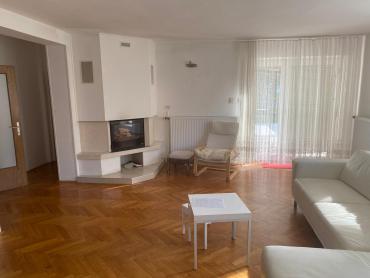 Kuća s velikim potencijalom u Hrašćici