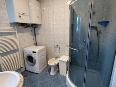 ISTRA PJEŠČANA UVALA / KUĆA SA PROSTRANOM OKUĆNICOM