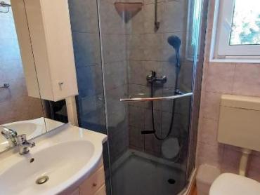 ISTRA PJEŠČANA UVALA / KUĆA SA PROSTRANOM OKUĆNICOM