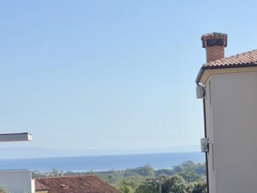 PRILIKA! Dvosoban stan sa pogledom na more-Ližnjan