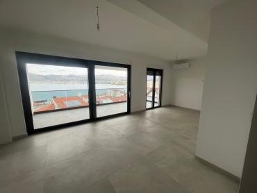 Luksuzni penthouse u novogradnji- Čiovo 