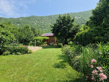 KRALJEVICA VELI DOL VIKENDICA SA OKUĆNICOM