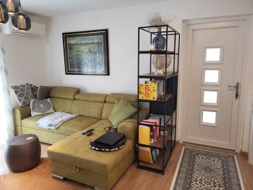 Prekrasan apartman blizu mors