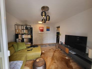 Prekrasan apartman blizu mors