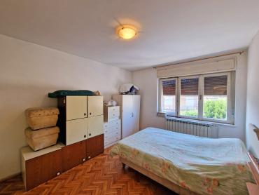 Ekskluzivno! Kuća u centru, konoba, pogled more, vrt