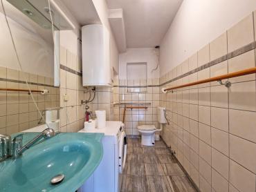Ekskluzivno! Kuća u centru, konoba, pogled more, vrt